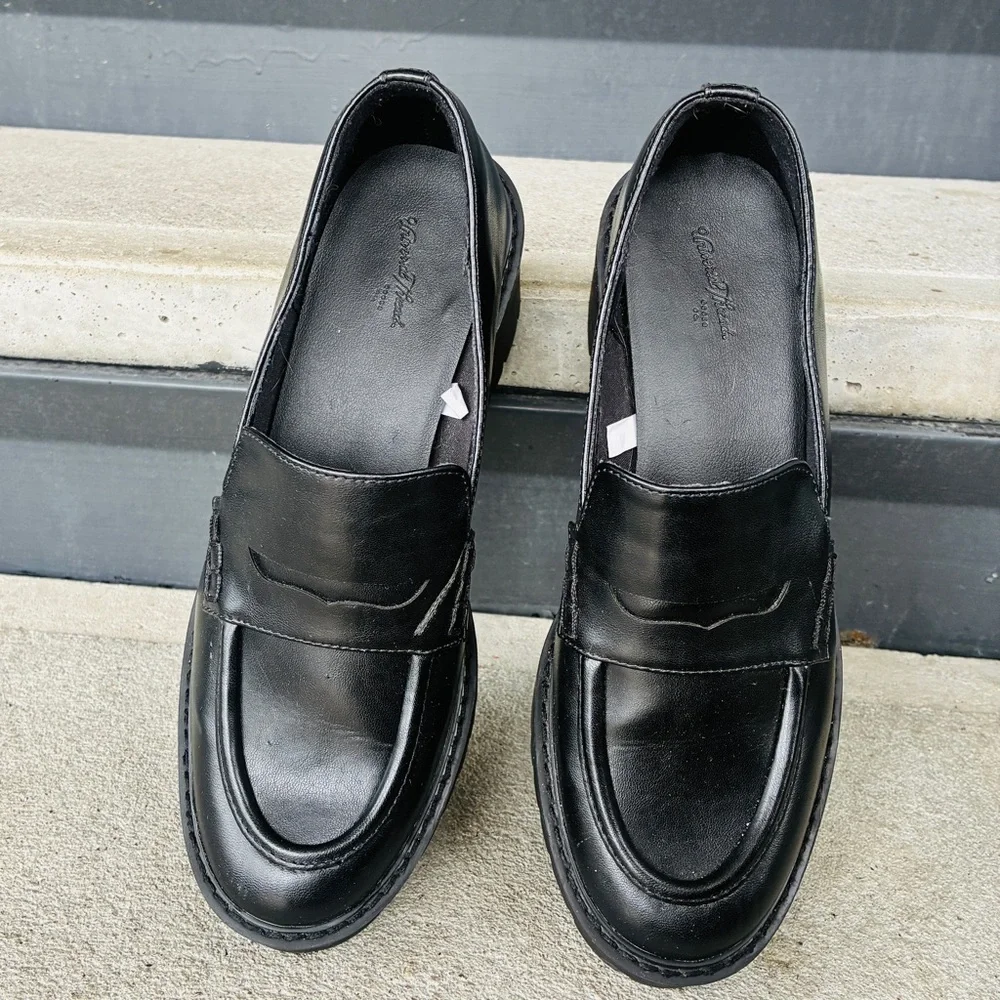 Universal Thread Women’s Maisy chunky Platform heel Black penny Loafers